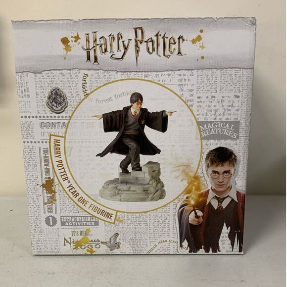 Enesco Other - Wizarding World of Harry Potter Year One Figurine - DEFECTIVE